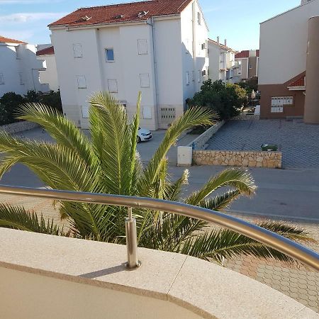 Apartment Novalja 4+2 Εξωτερικό φωτογραφία