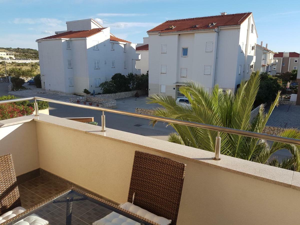 Apartment Novalja 4+2 Εξωτερικό φωτογραφία